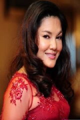 Umie Aida