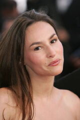 Vanessa Demouy