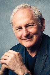 Victor Garber