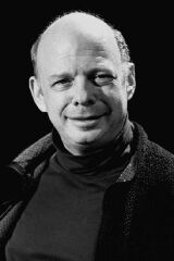 Wallace Shawn