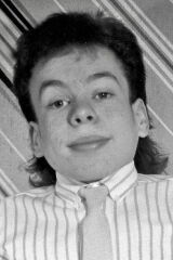 Warwick Davis