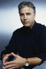 William L. Petersen