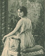 Yvette Andréyor