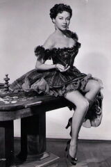 Yvonne De Carlo
