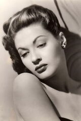 Yvonne De Carlo