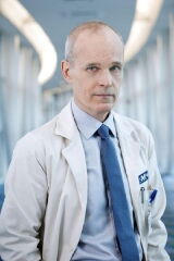 Željko Ivanek