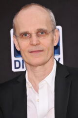 Željko Ivanek