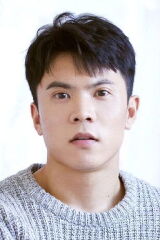 Zhenwei Wang