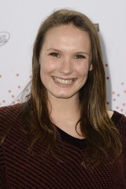 Ana Girardot