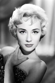 Carole Lesley