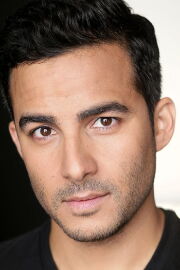 Ennis Esmer
