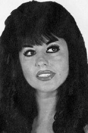 Gina Arnold