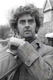 Ian MacNaughton
