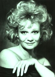 Juli Básti