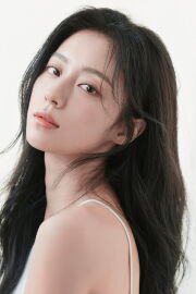 Kang Min-ah