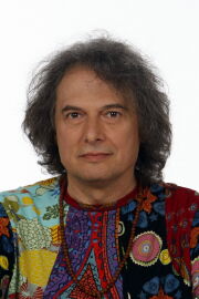 Laár András