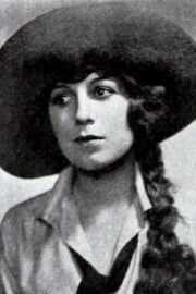 Lola Todd