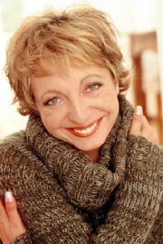 Manon Straché