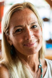 Nan Hauser