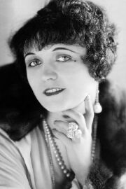 Pola Negri
