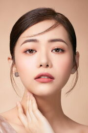 Polly Lau