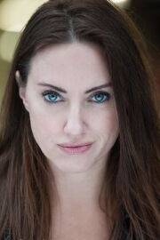 Stephanie Domini