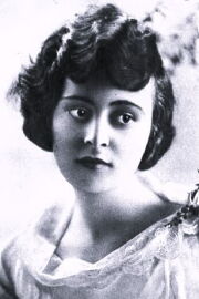 Sylvia Breamer