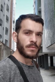 Tchayarles Oliveira