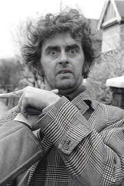 Ian MacNaughton