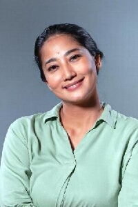 Adelia Rasya