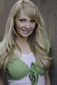Adrienne Hartvigsen