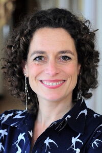 Alex Polizzi