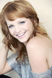 Anne Leighton