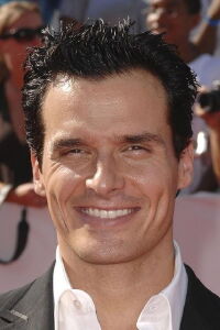 Antonio Sabàto Jr.