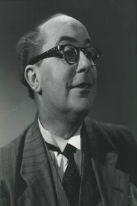 Charles Tharnæs