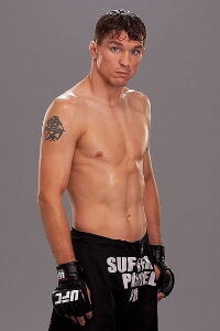 Darren Elkins