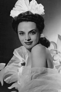 Dora Luz