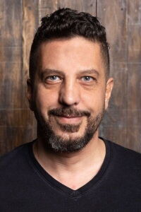 Eser Karabil