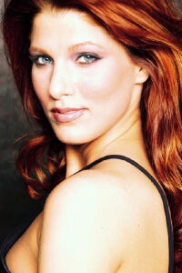 Esseri Holmes