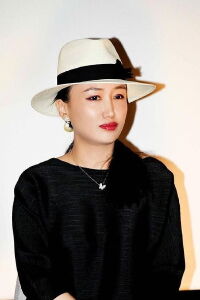 Fangfang Li