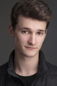 Gil Daniels