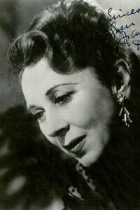 Gwen Ffrangcon Davies
