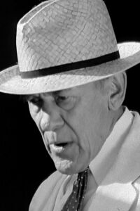 H. E. Knight