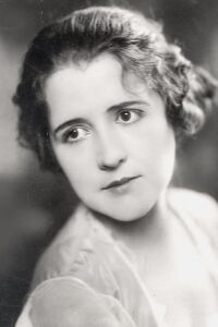 Helen Fulton