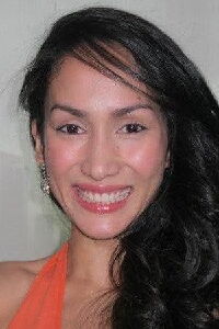 Ina Raymundo