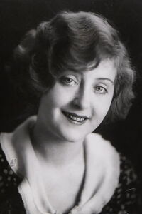 Iris Arlan