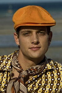 Izak Davel