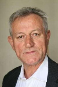 Jacques Mathou