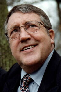 Kent Finell