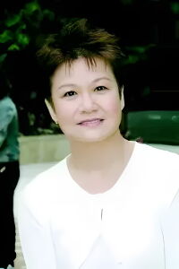 Lee Lee
